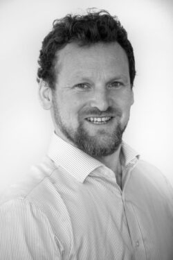 Dr Stephen Thompson